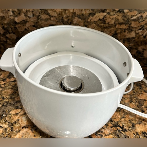 Aroma 2 6 Cup COOKED Cooker Pot Style White Non Stick Cooks and Boils - NEW - Picture 9 of 9